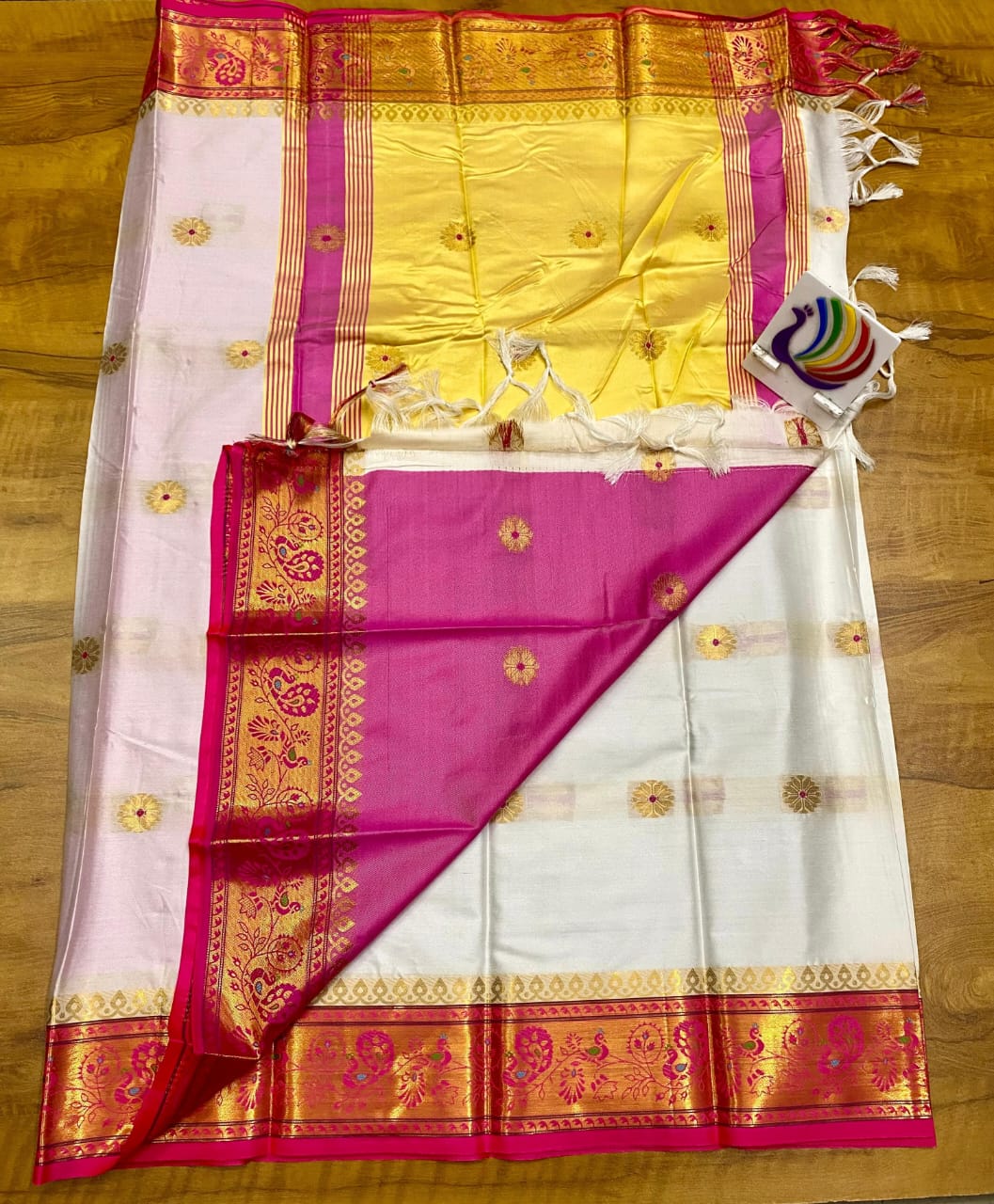 Soft Silk Maharani Paithani Saree