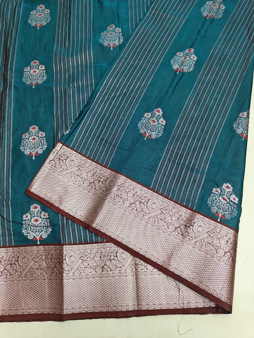 Karishma Soft Silk Zari Saree β Where Grace Meets Grandeur