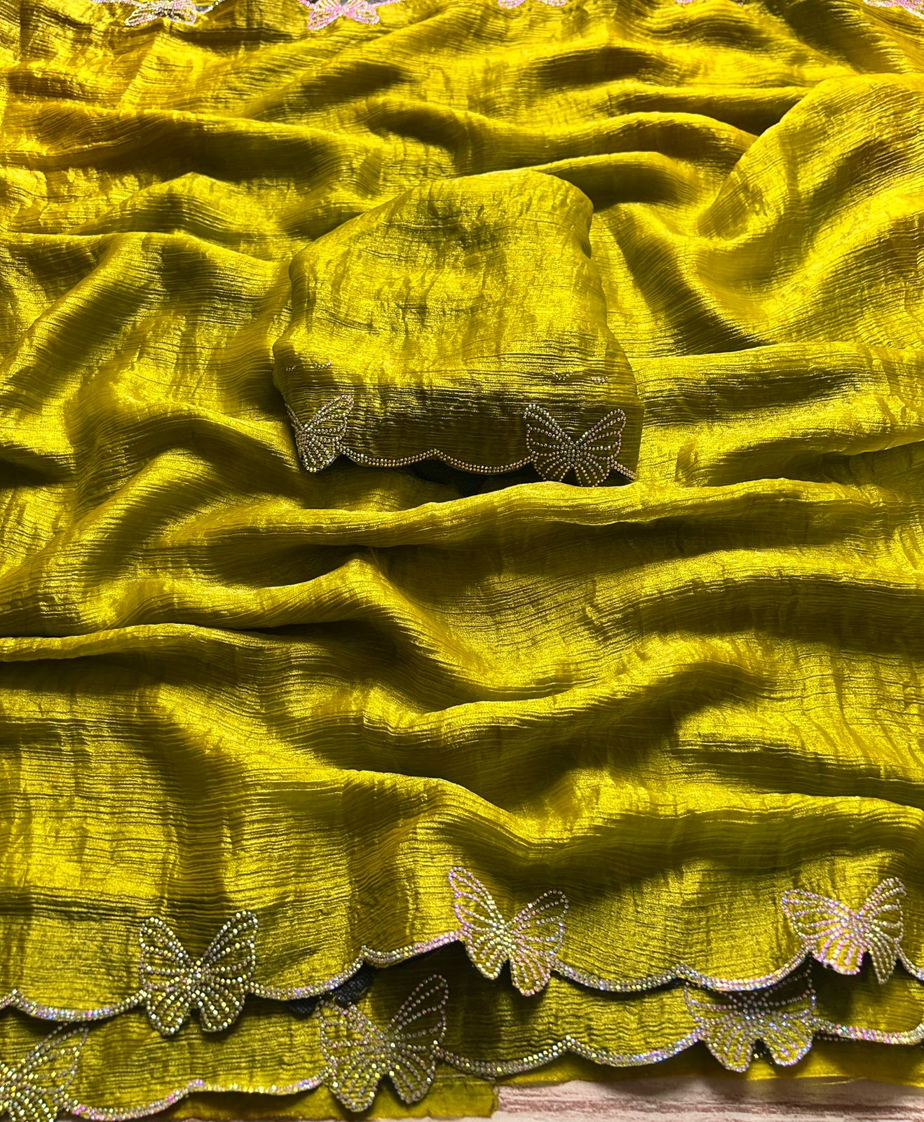Glamour in Every Fold – Butterfly Cut Dana Diamond Panel Work Saree