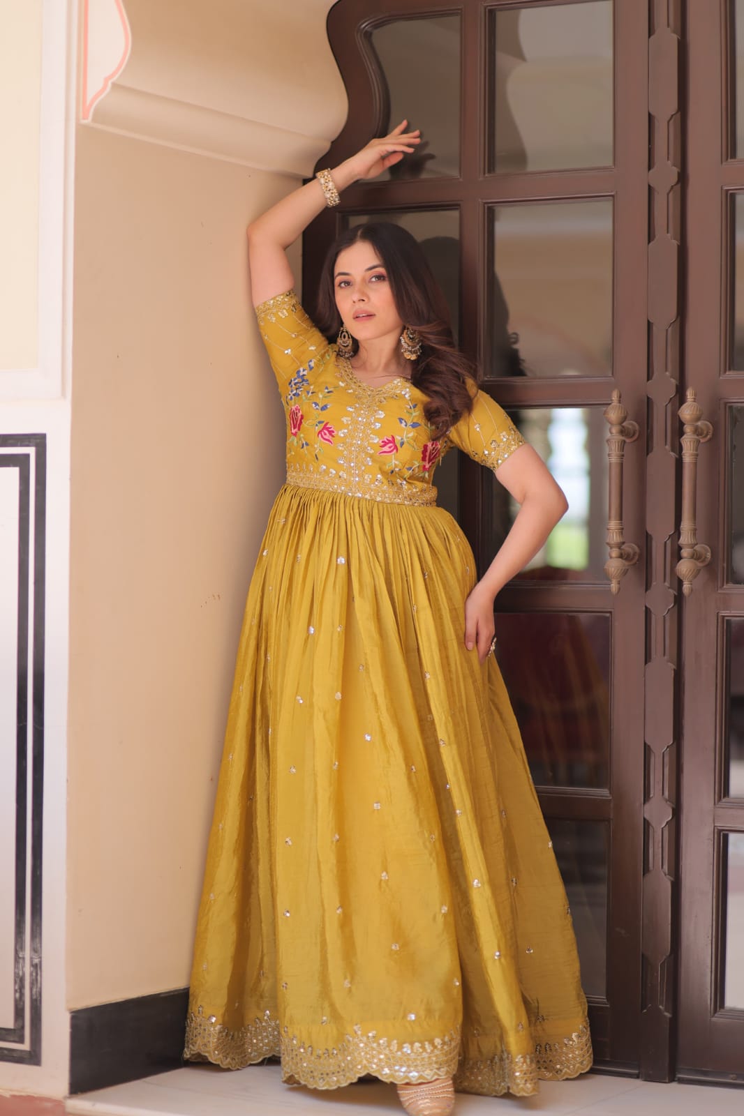 Premium Designer Readymade Gown β Glamour Meets Comfort