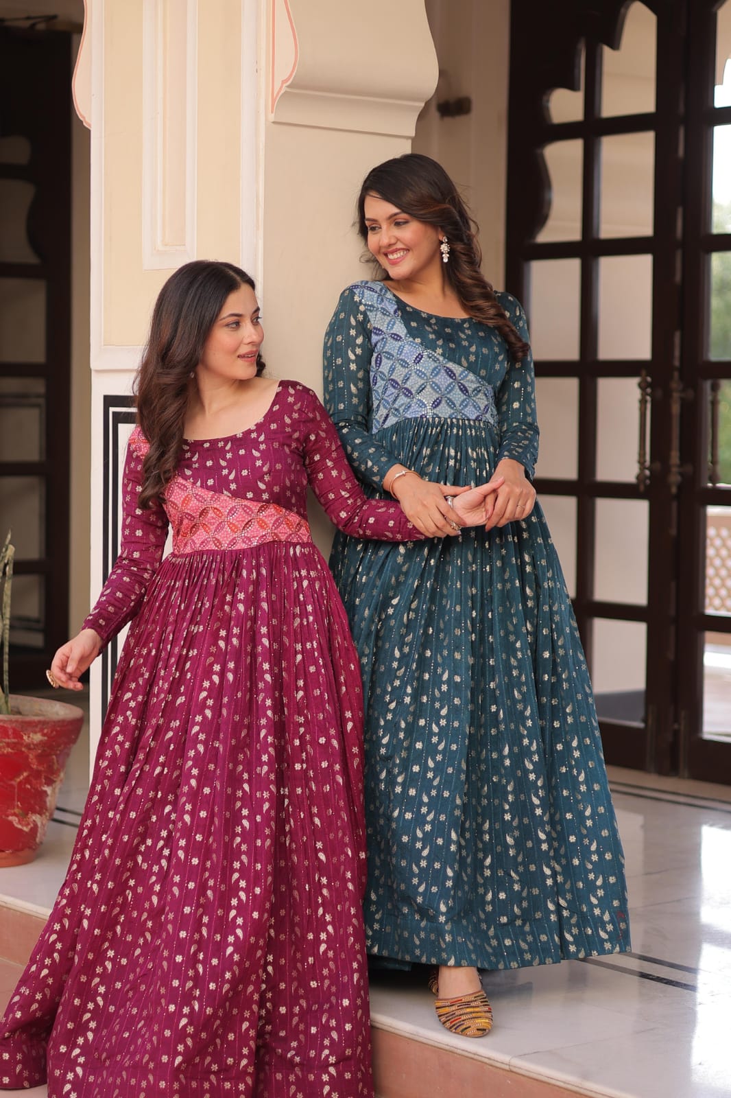 Premium Position Print & Staple Jacquard Gown for Effortless Ethnic Glam