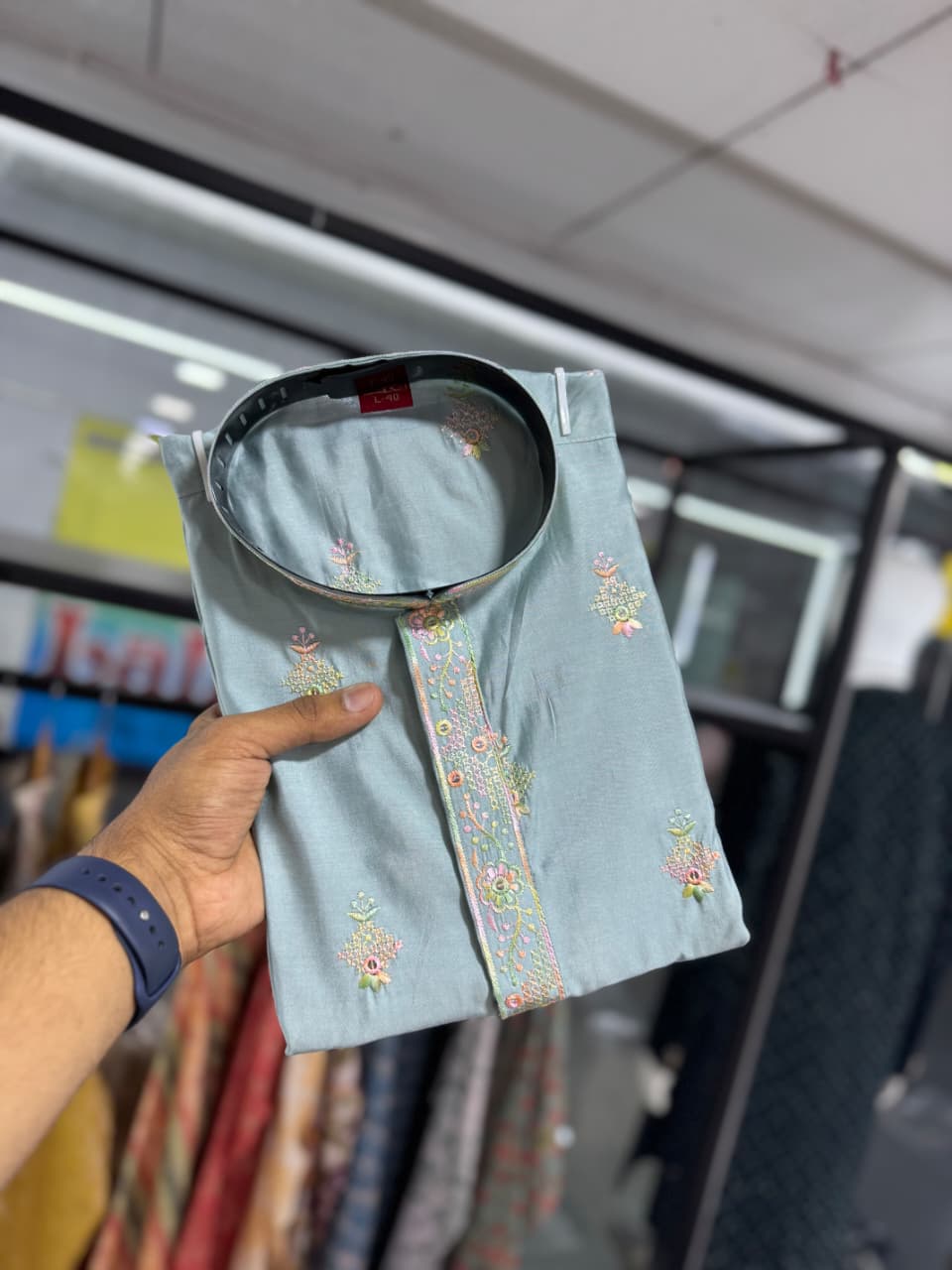Men’s Pure Silk Kurta Pajama Set | Embroidery Multi-Thread & Sequence Work