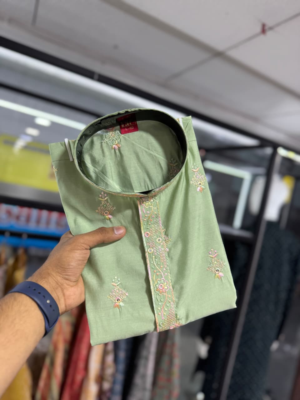 Men’s Pure Silk Kurta Pajama Set | Embroidery Multi-Thread & Sequence Work