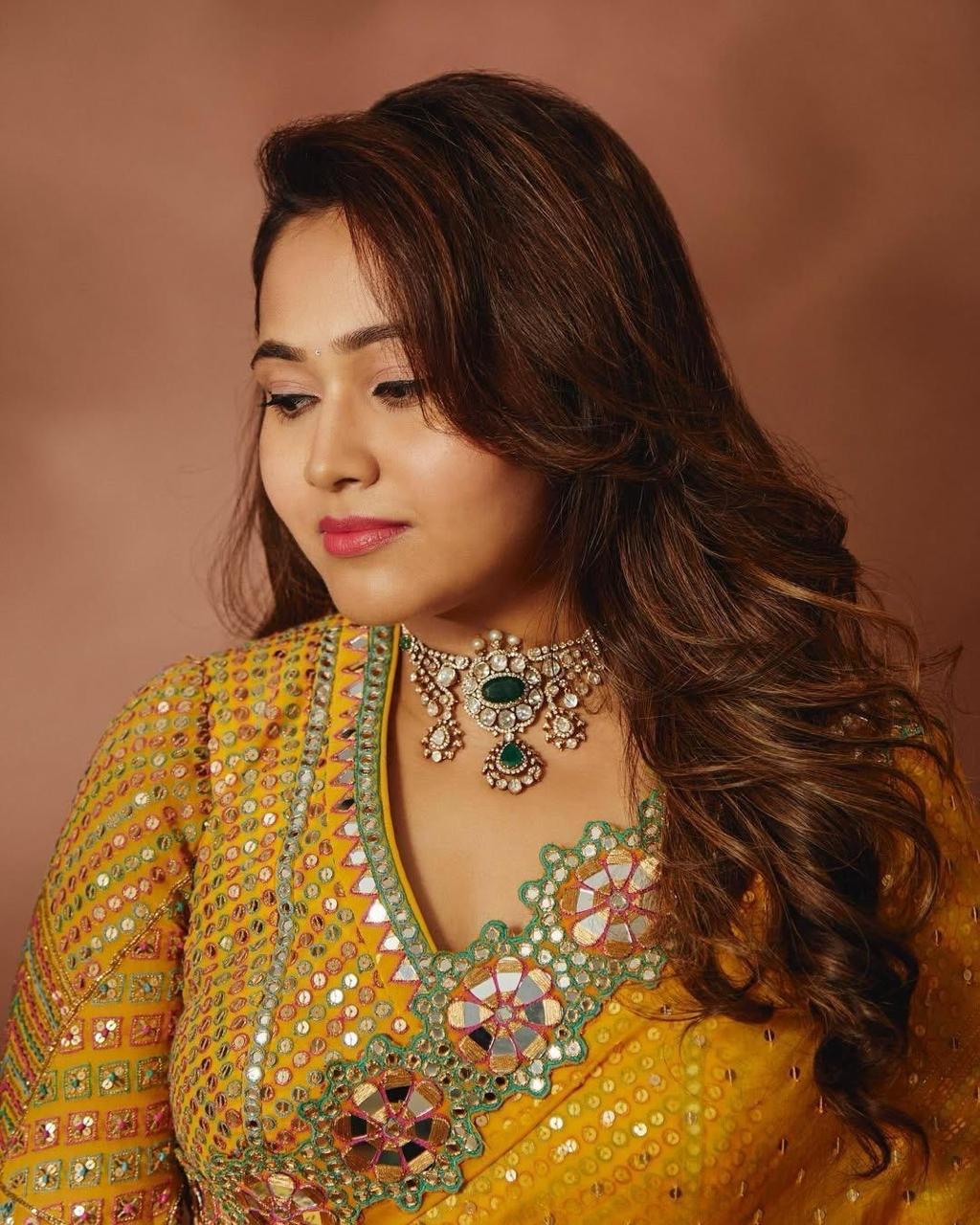 Elegance That Speaks Volumes – Designer Embroidered Party Wear Saree