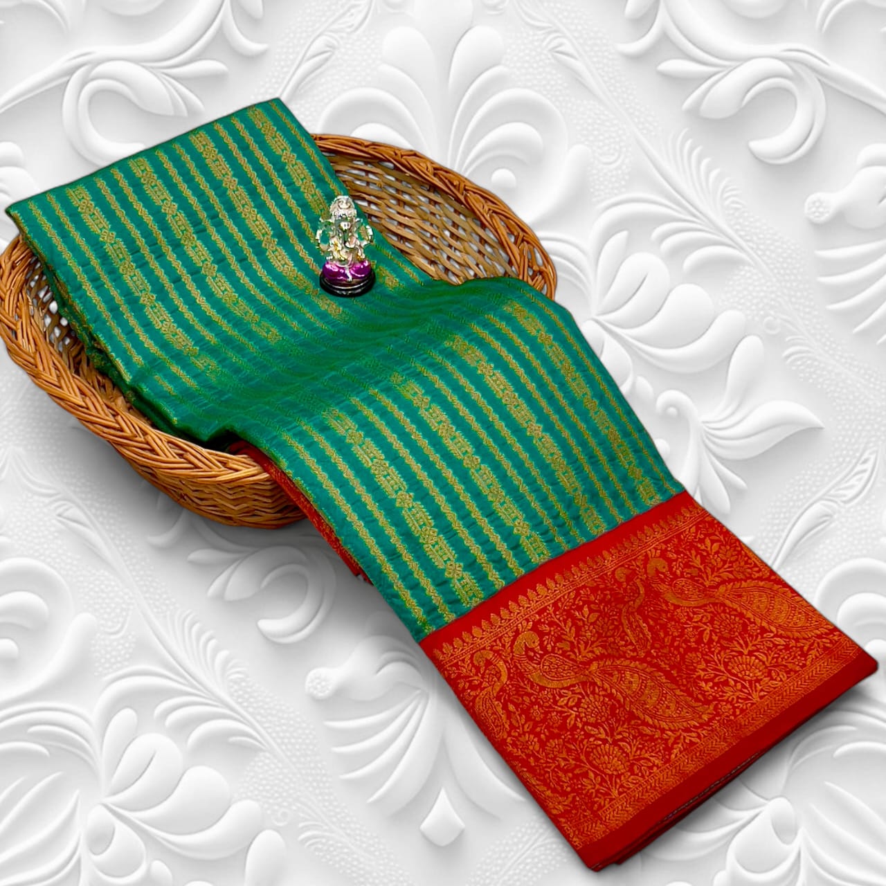 Elegance in Every Drape – Premium Soft Silk Saree with Maharani Pallu