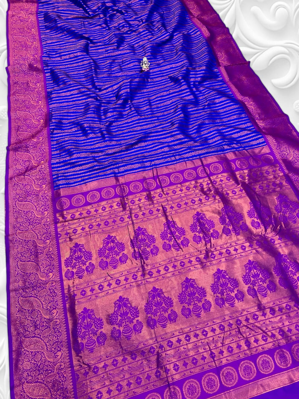 Elegance in Every Drape – Premium Soft Silk Saree with Maharani Pallu