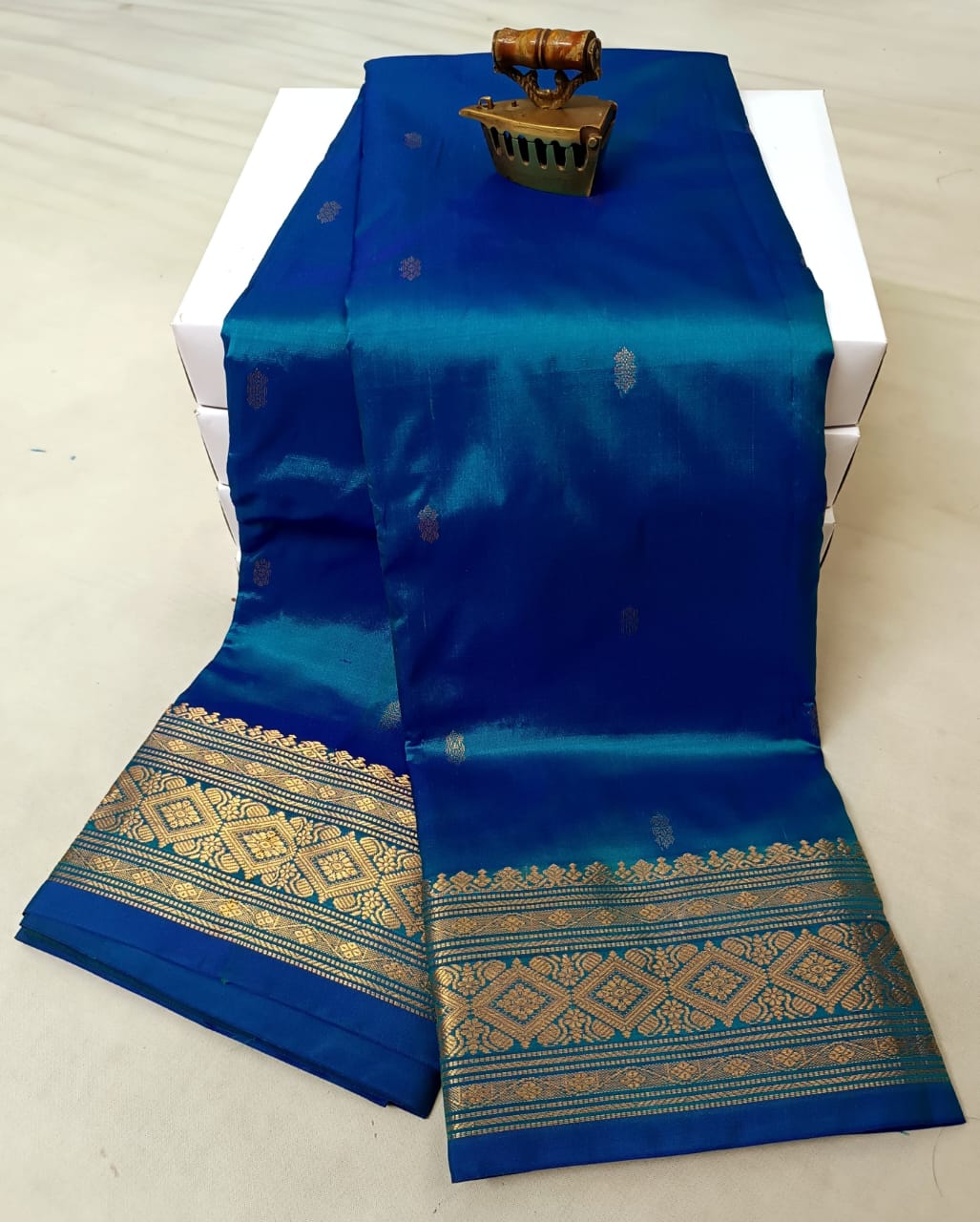 Timeless Beauty in Every Weave – Kanjivaram Paithani Saree