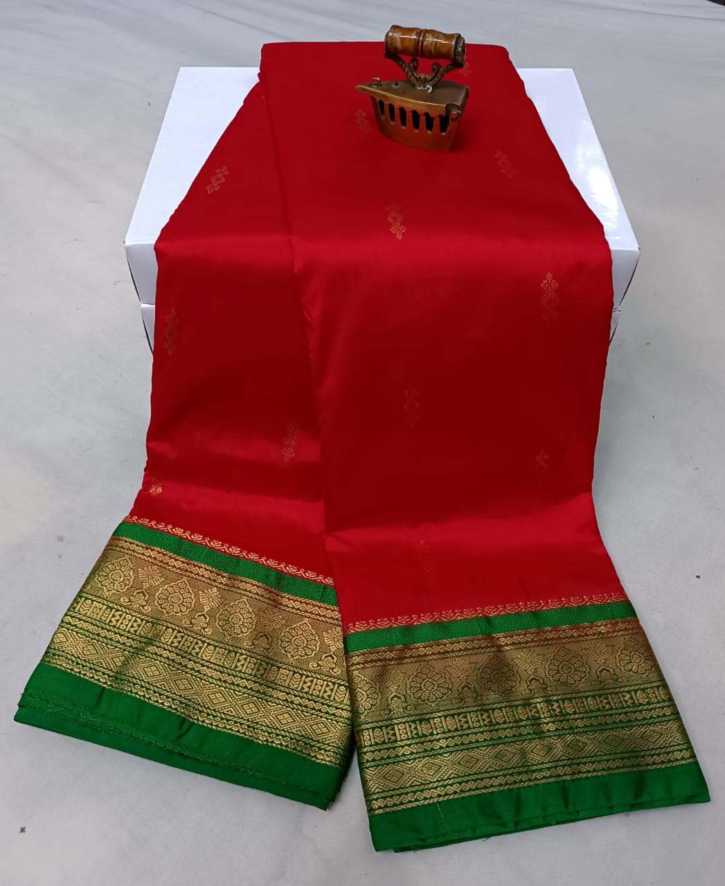 Timeless Beauty in Every Weave – Kanjivaram Paithani Saree