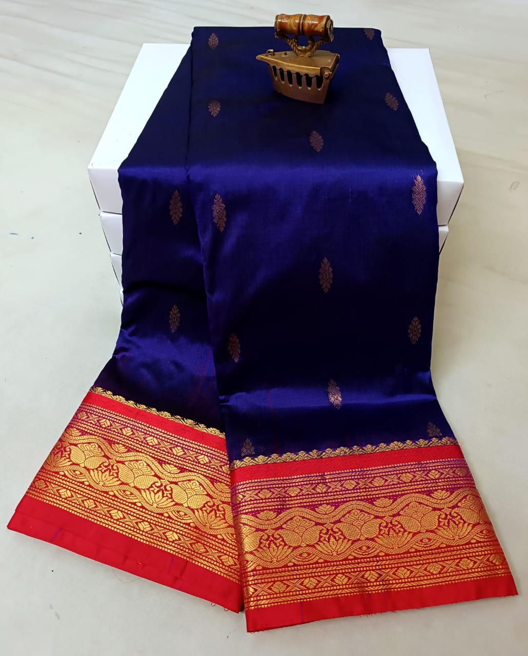 Timeless Beauty in Every Weave – Kanjivaram Paithani Saree