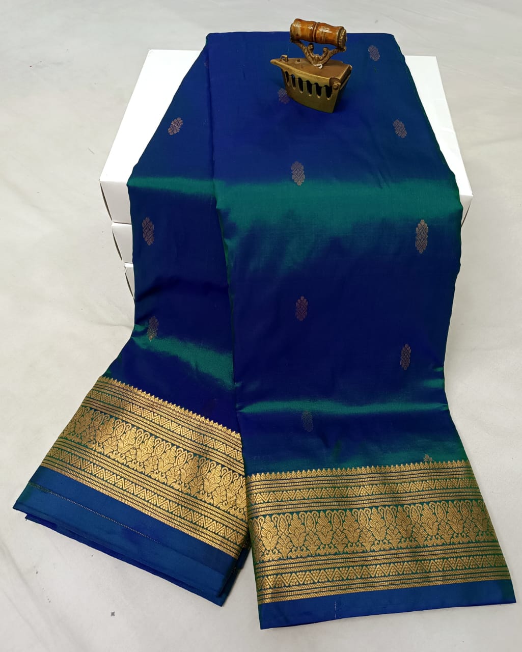 Timeless Beauty in Every Weave – Kanjivaram Paithani Saree