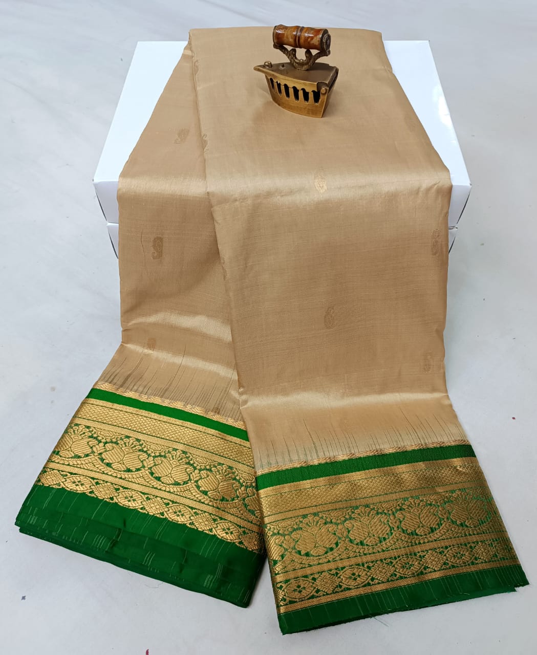 Timeless Beauty in Every Weave – Kanjivaram Paithani Saree