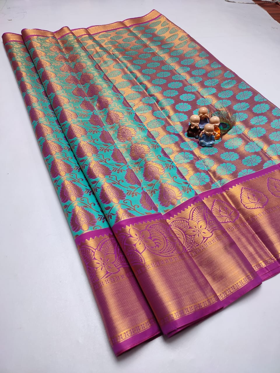 Exclusive Kanchipuram Tissue Silk Saree with Zari Double Weave, Rich Pallu & Contrast Blouse