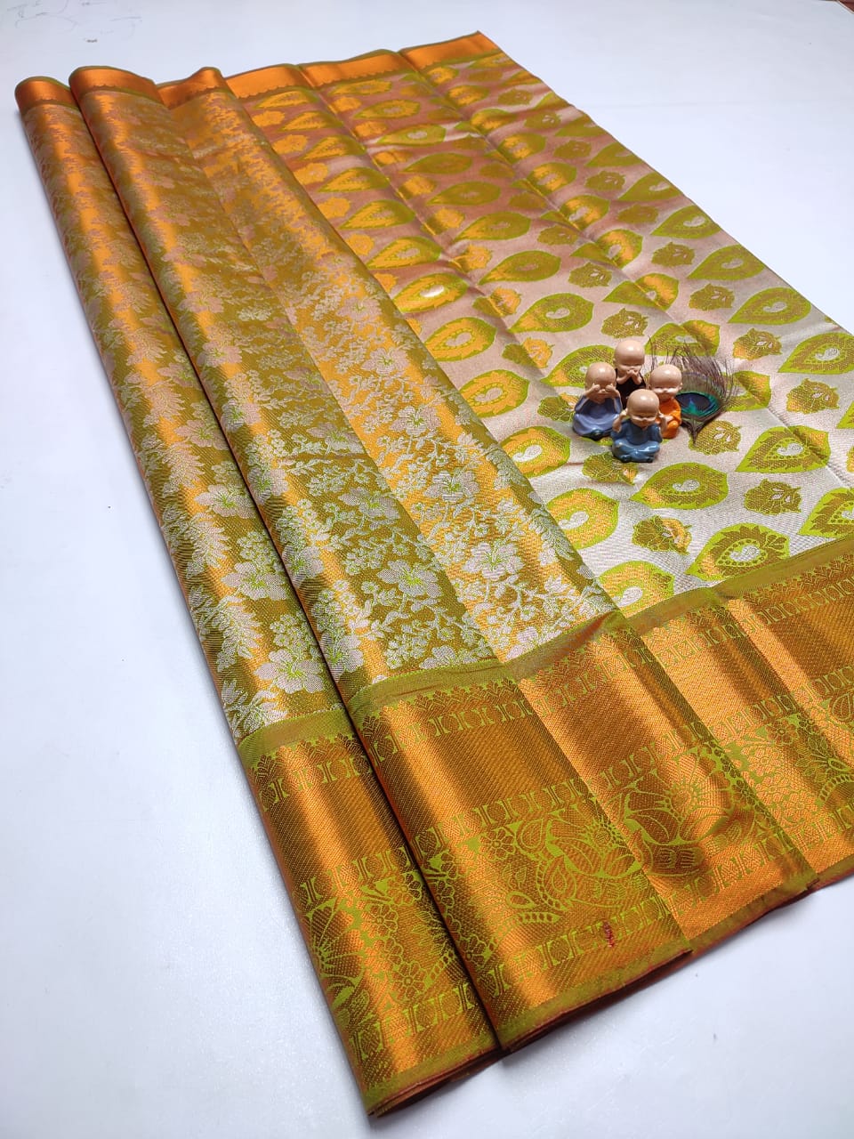 Exclusive Kanchipuram Tissue Silk Saree with Zari Double Weave, Rich Pallu & Contrast Blouse