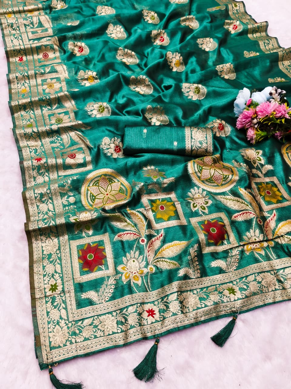 Organza Silk Saree with Meenakari Pallu