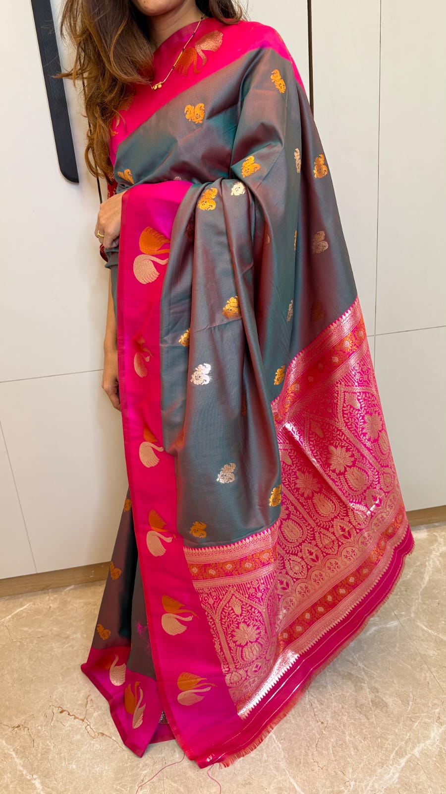 New Swan Border Saree – A Timeless Blend of Elegance & Grace
