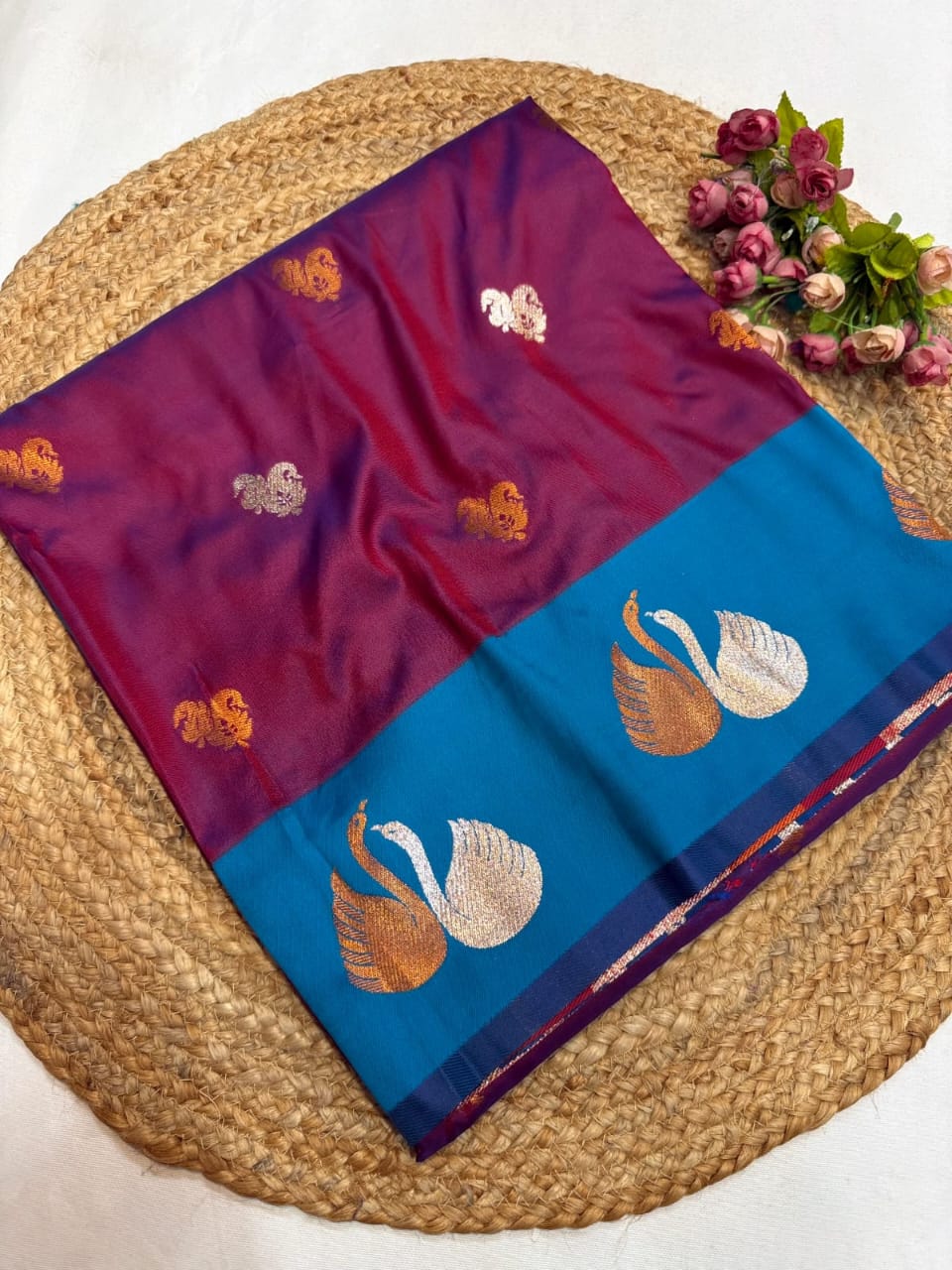 New Swan Border Saree – A Timeless Blend of Elegance & Grace