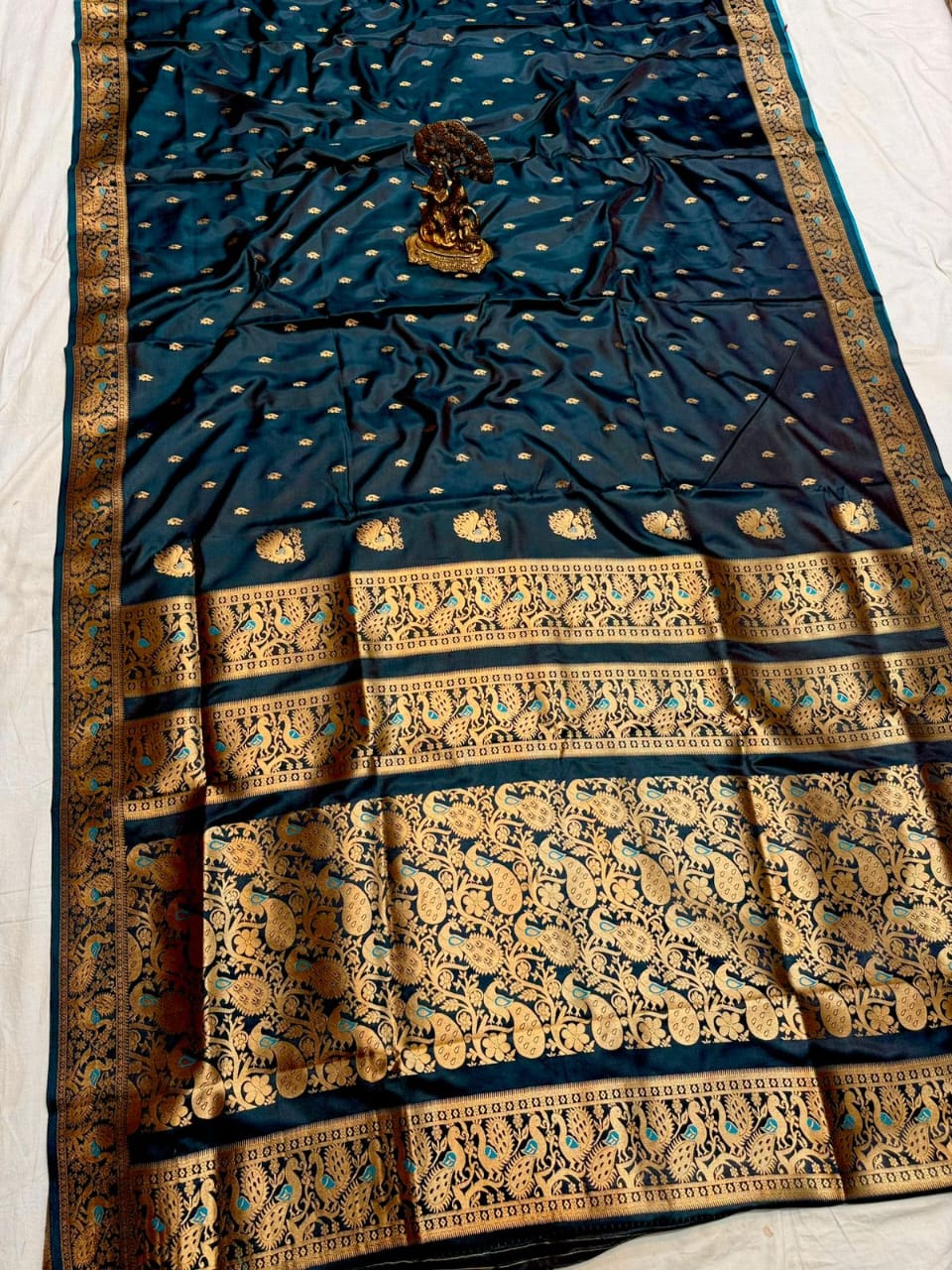 Timeless Grace in Every Drape – Traditional Peshwai Paithani