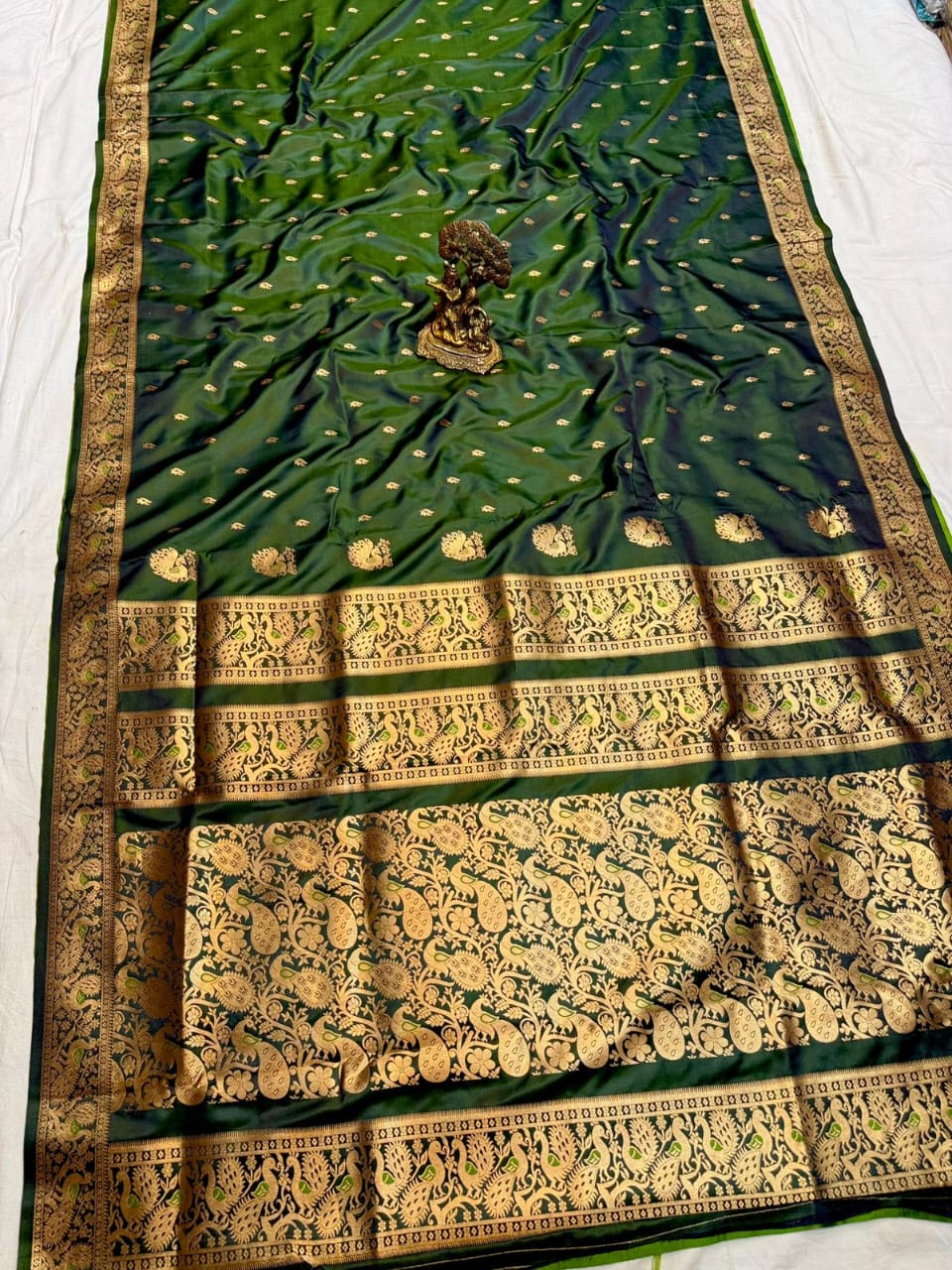 Timeless Grace in Every Drape – Traditional Peshwai Paithani