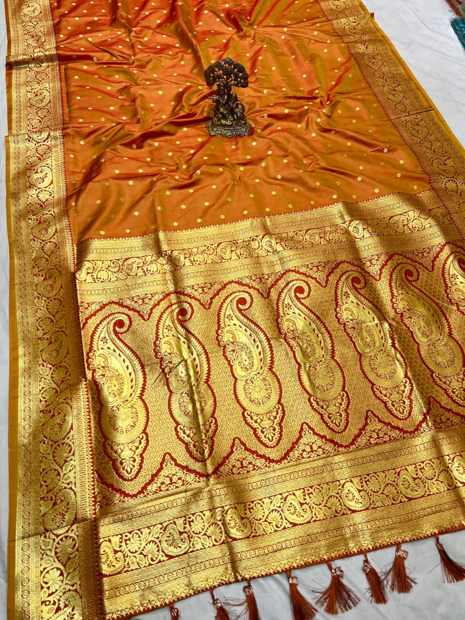 Kanjivaram Paithani Saree – A Royal Blend of Tradition & Grace