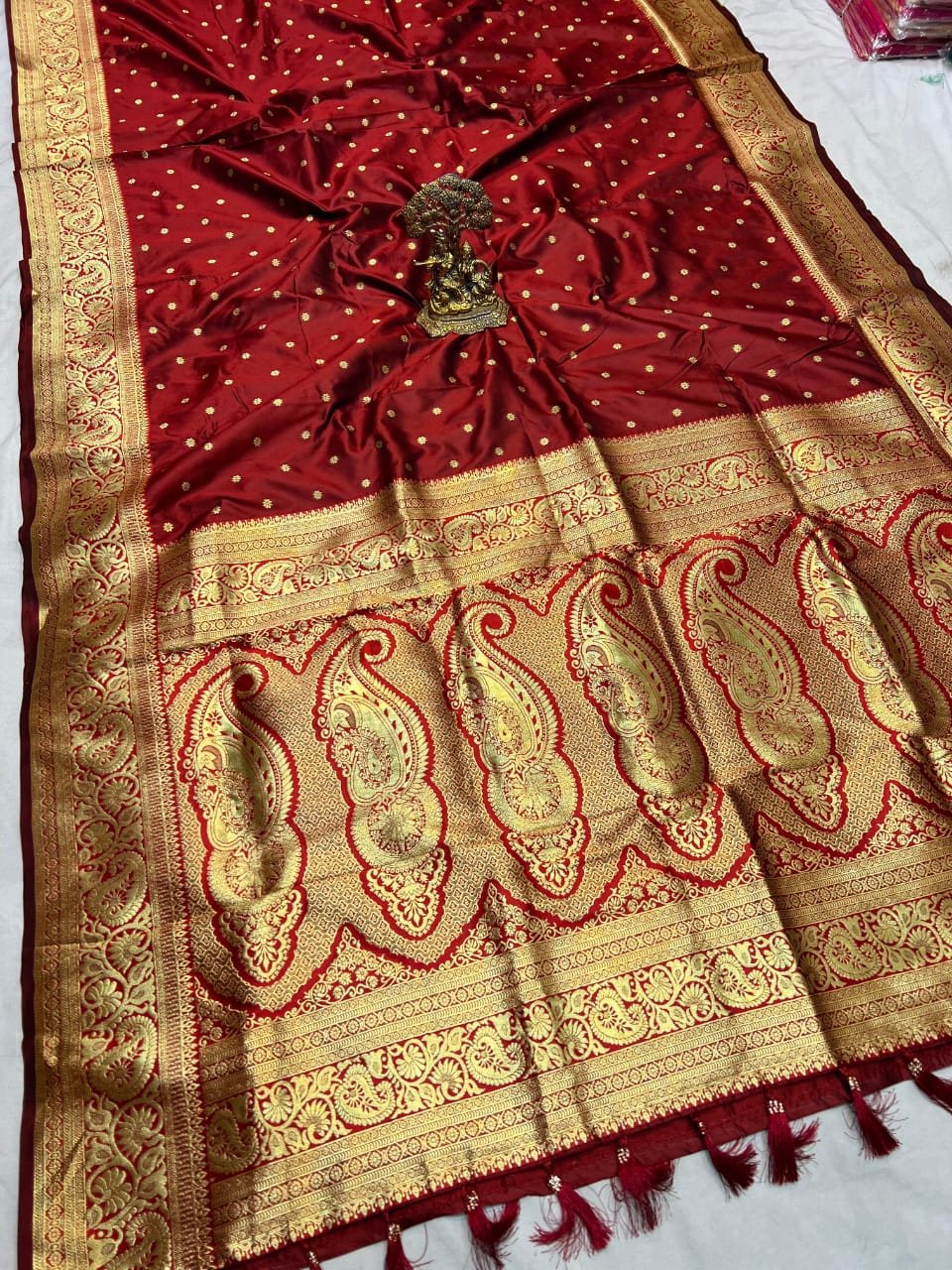 Kanjivaram Paithani Saree – A Royal Blend of Tradition & Grace